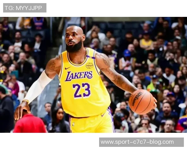 詹姆斯谈上半场表现：战术未能发挥作用出手偏短影响比赛节奏